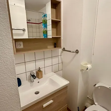 Studio Avec Parking Prive Au Coeur De 4 *